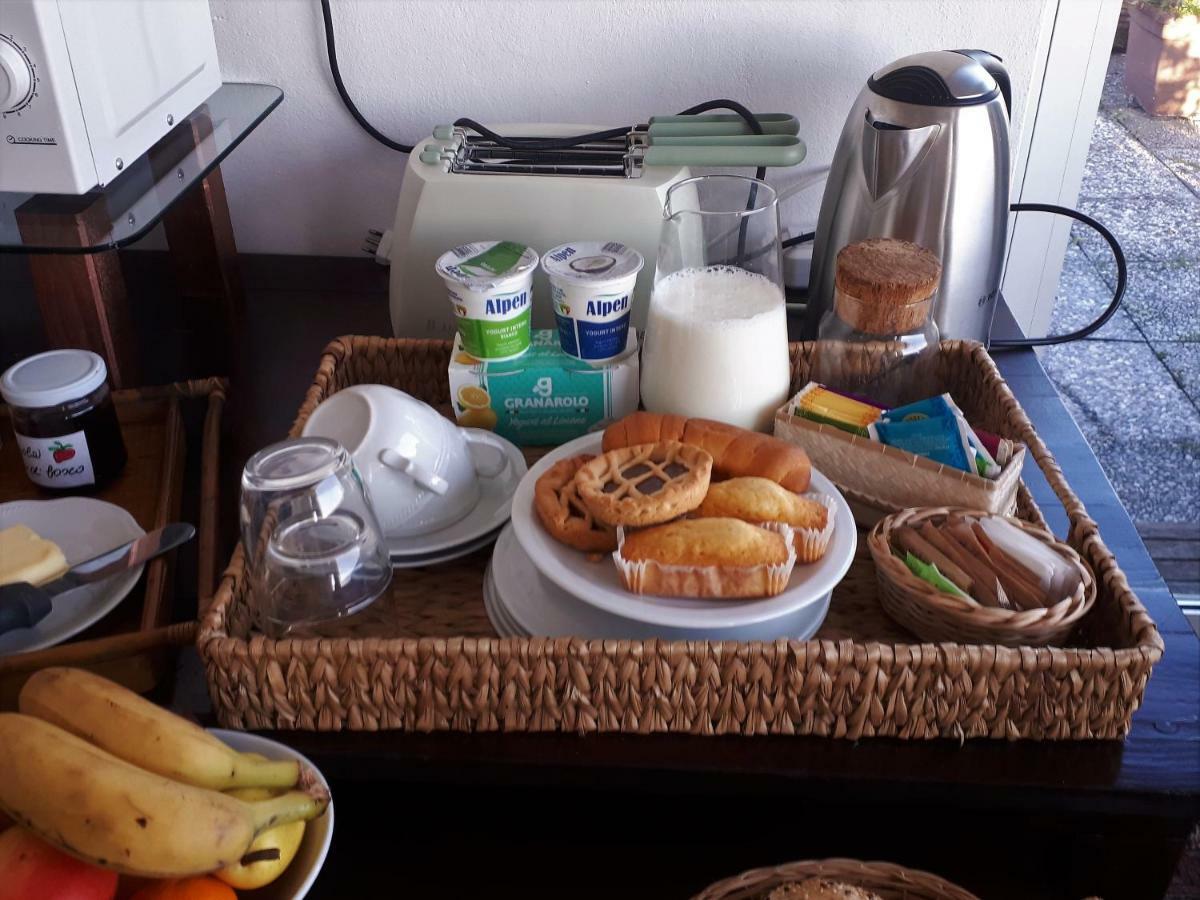 B&B Fiera - Mini Attico Bolonia Zewnętrze zdjęcie